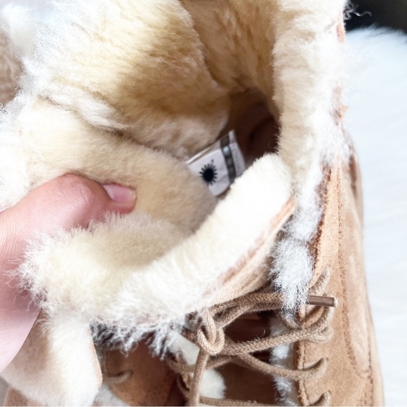 UGG Quincy Tan Fur Tie Up Ankle Winter Warm Boots Size 6 - Picture 9 of 11